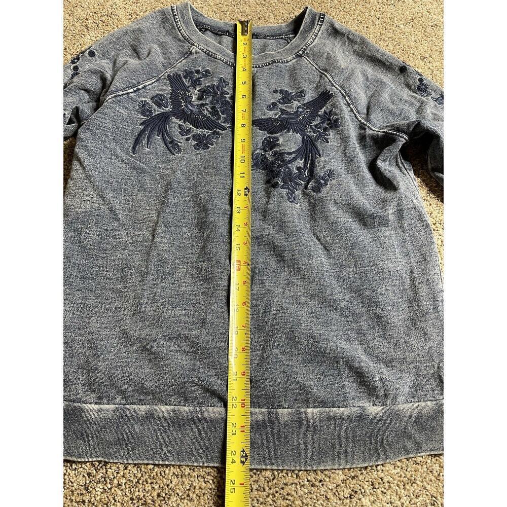 Max Jeans Size Medium Embroidered Pullover Sweater Blue Crew Neck - Picture 5 of 7